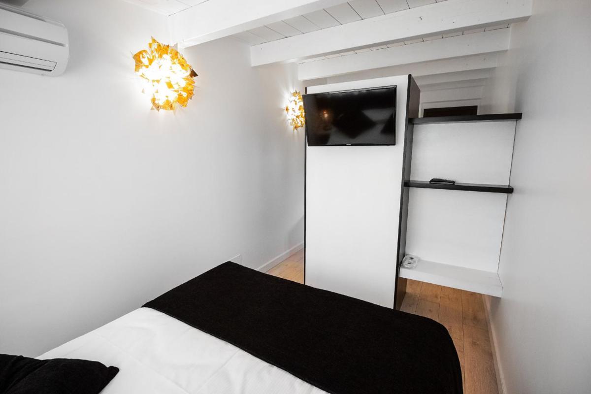 Hotel La Compagnia Del Viaggiatore Λ' Άκουιλα Εξωτερικό φωτογραφία