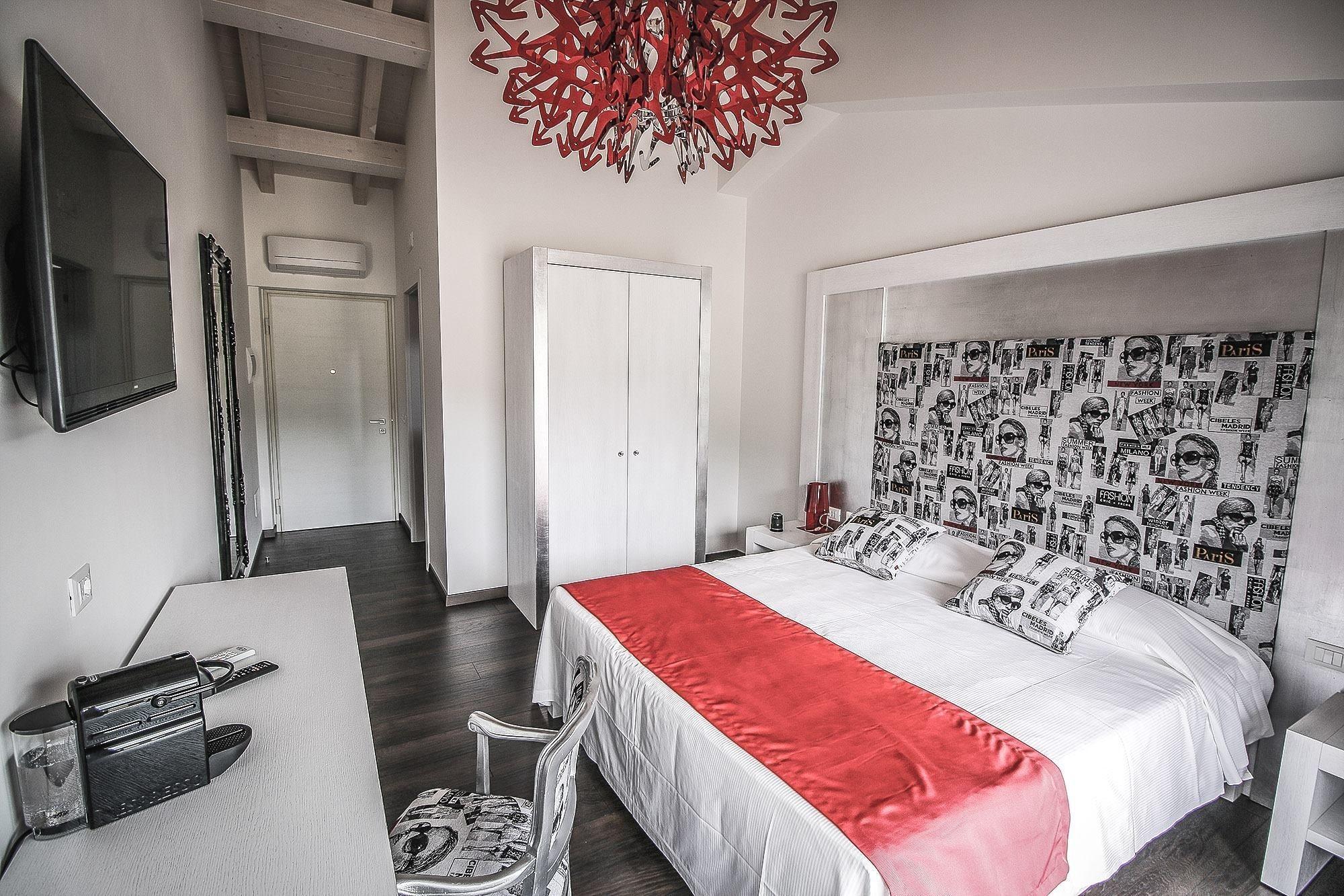 Hotel La Compagnia Del Viaggiatore Λ' Άκουιλα Εξωτερικό φωτογραφία