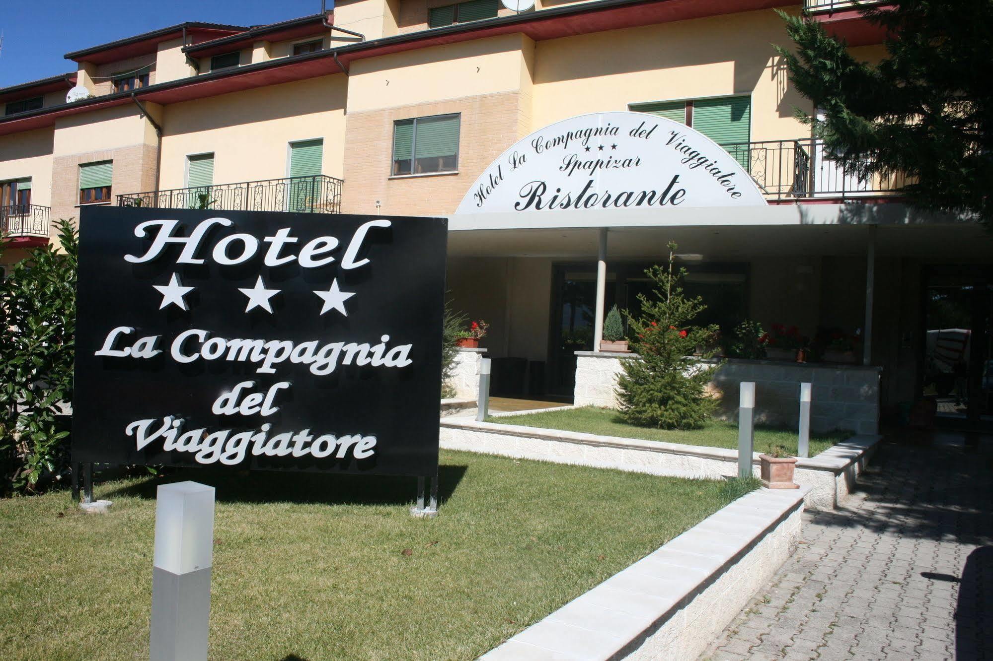 Hotel La Compagnia Del Viaggiatore Λ' Άκουιλα Εξωτερικό φωτογραφία
