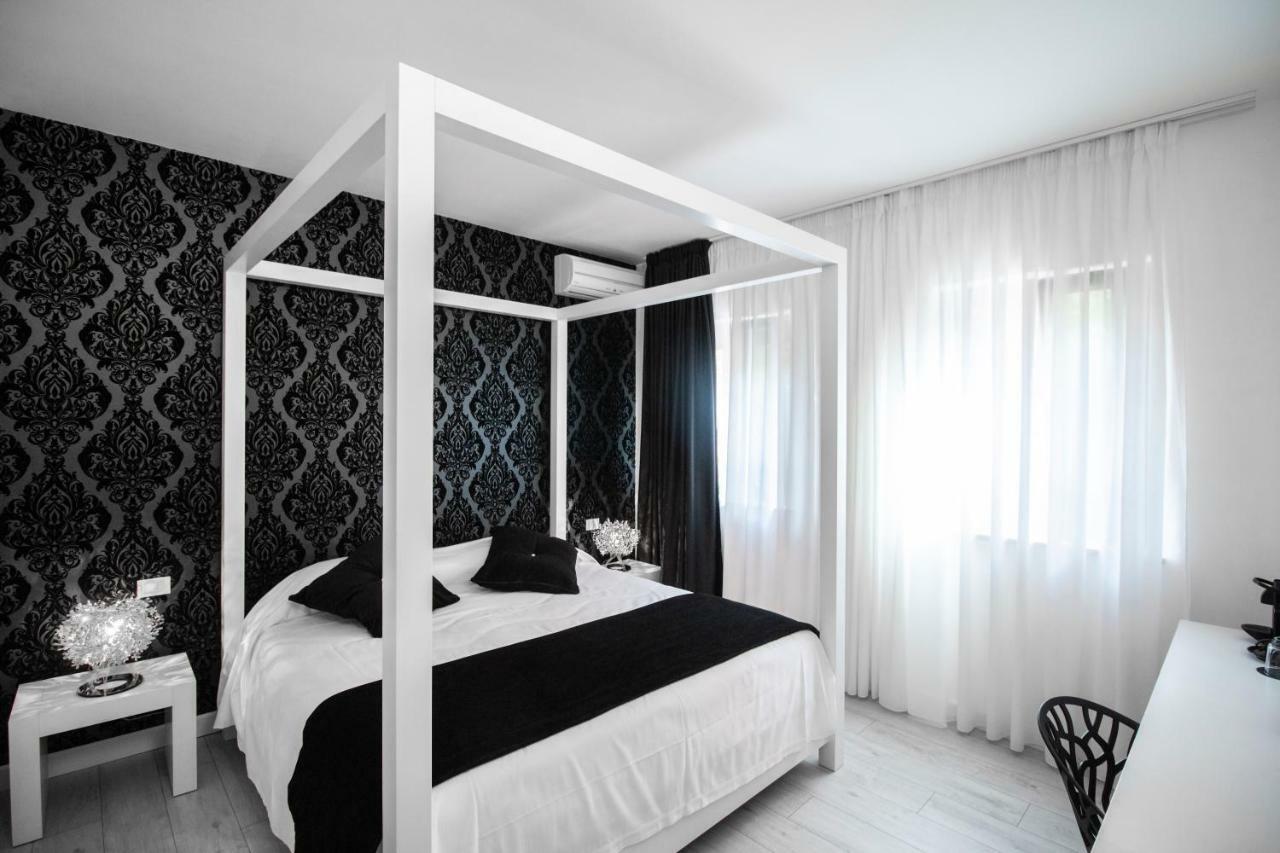Hotel La Compagnia Del Viaggiatore Λ' Άκουιλα Εξωτερικό φωτογραφία
